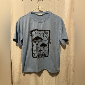 NWT women’s tshirt
